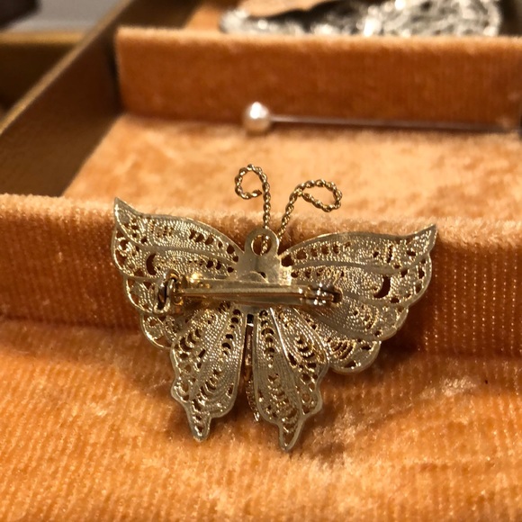 Vintage Gold Butterfly Brooch - Picture 7 of 8